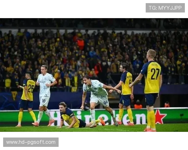 劳塔罗连续5场欧冠主场破门,国米虽败射手效率亮眼 劳塔罗连续5场欧冠主场破门,国米虽败射手效率亮眼