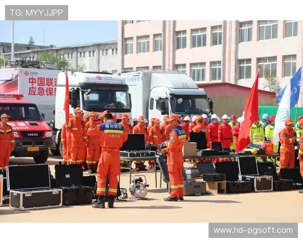 场边急救演练定期化,应急响应机制完善 场边急救演练定期化,应急响应机制完善